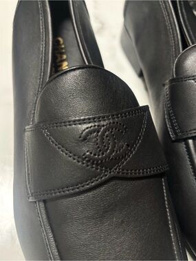 CHANEL Shoes for Men on Sale up to 90% Off: Poshmark CHANEL Shoes for Men on Sale up to 90% Off: Poshmark